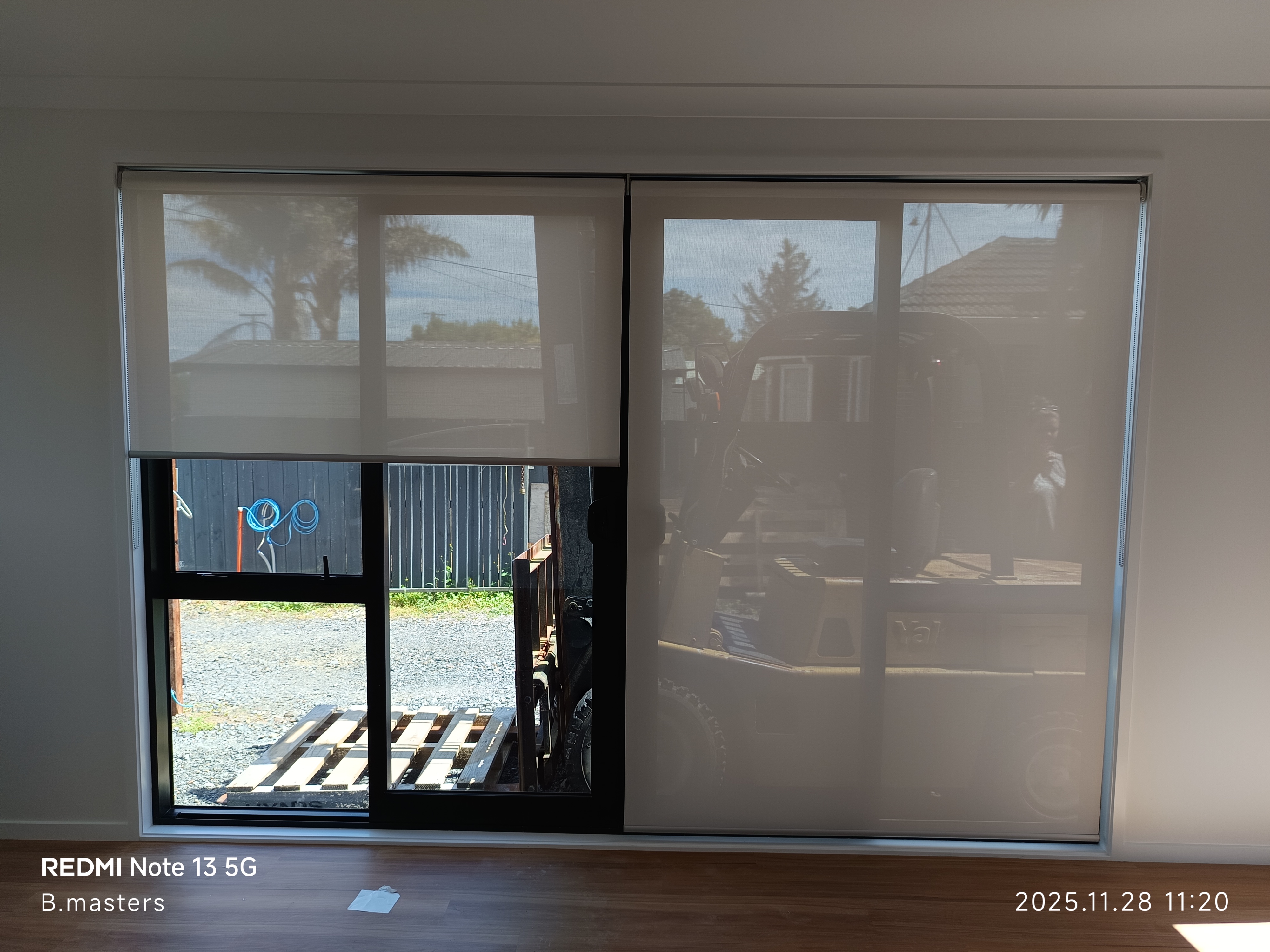 Linked Roller Blinds 8